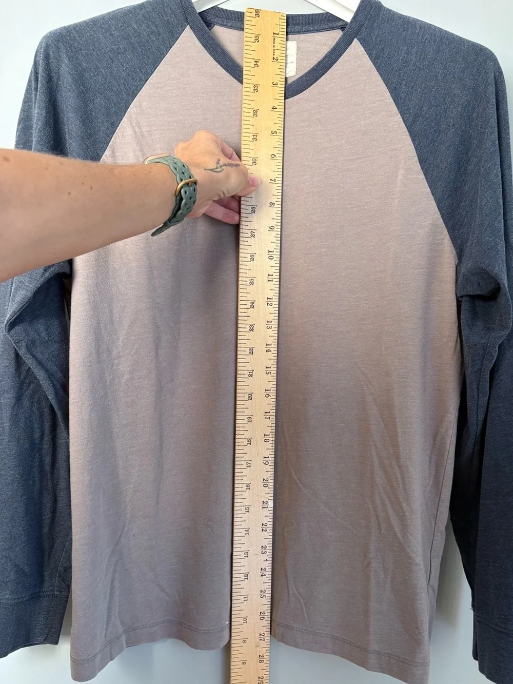 J Crew Mens Medium Raglan Baseball T-Shirt Long Sleeve Gray Slate Blue M